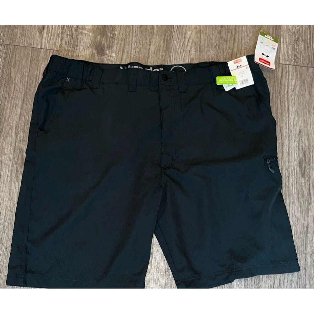 NWT Wrangler Shorts Size 46